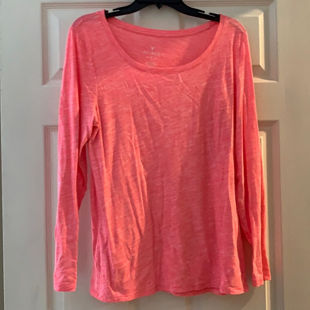 American Eagle pink top